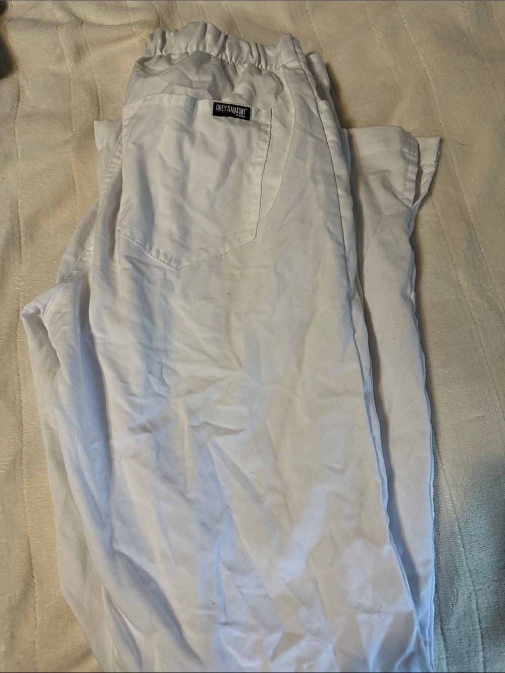 Grey's Anatomy White Elastic-Waist Scrub Joggers with Back Patch Pocket